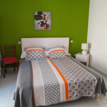 Les Olivier Apartment *